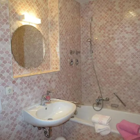 Am Karlspark Apartment *